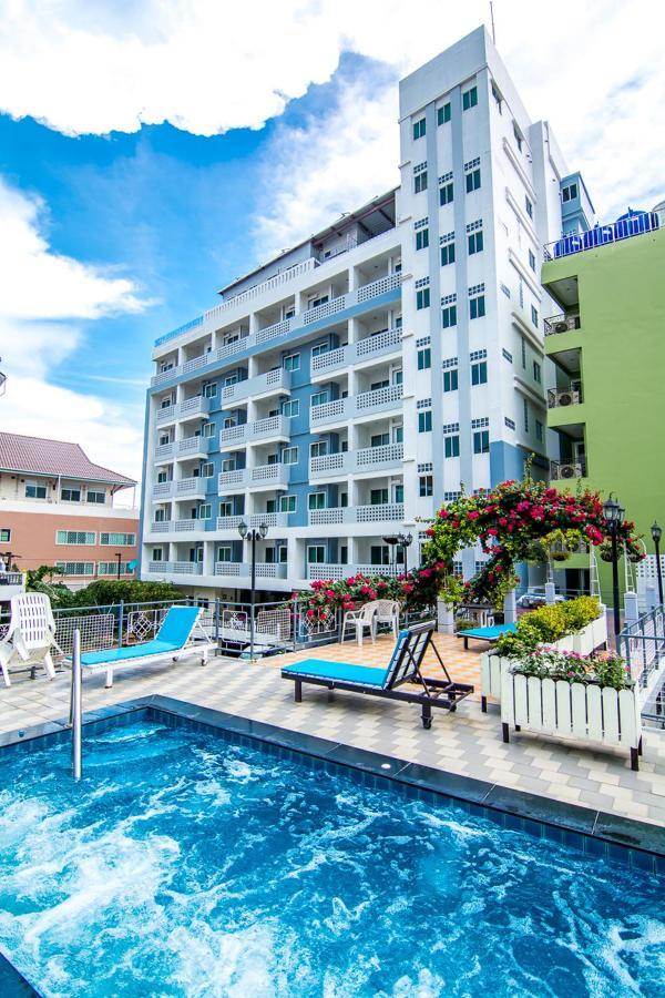 Hotel Sutus Court 7 Pattaya Exterior foto